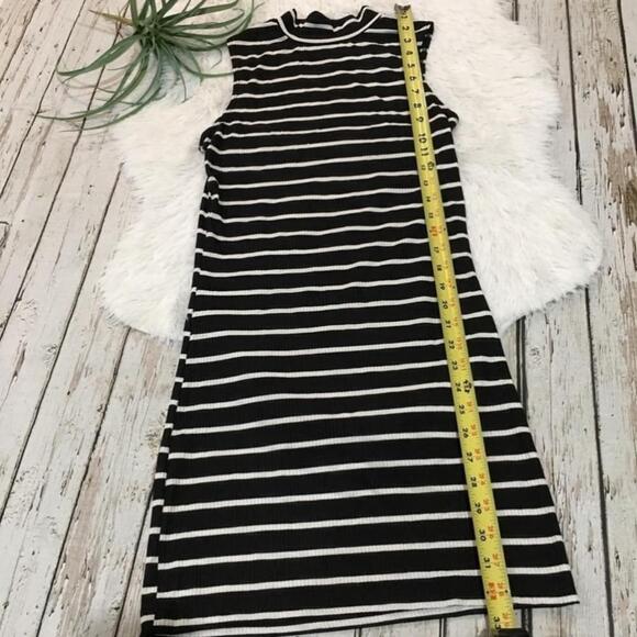 RUE21 Black white striped dress mock neck size Medium sleeveless - Picture 4 of 6